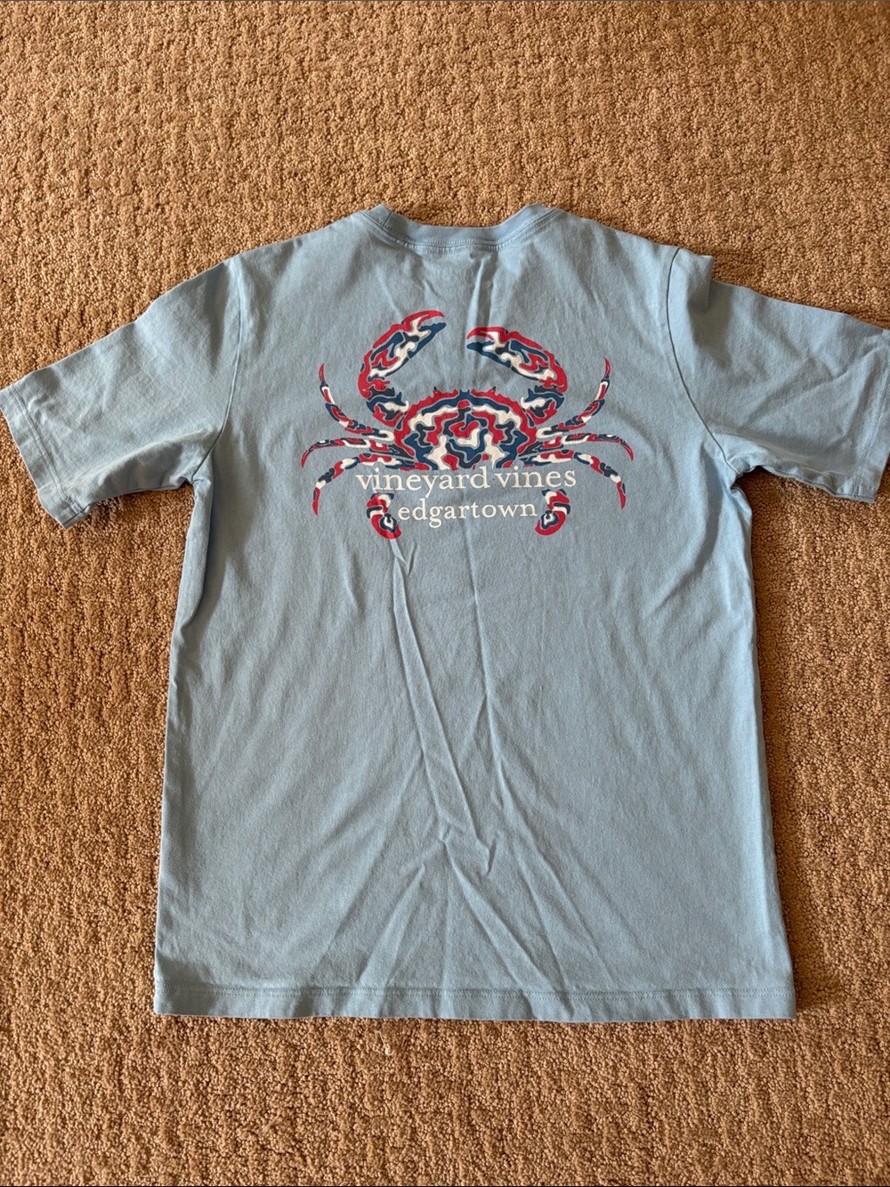 EUC Vineyard Vines edgartown Light Blue Crab Back Graphic Tee boys size M